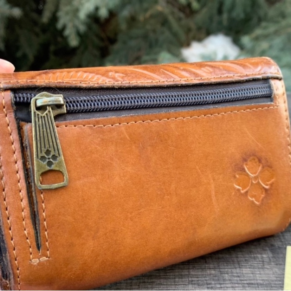 Patricia Nash Embossed Floral Leather Wallet in Cognac - Picture 5 of 7